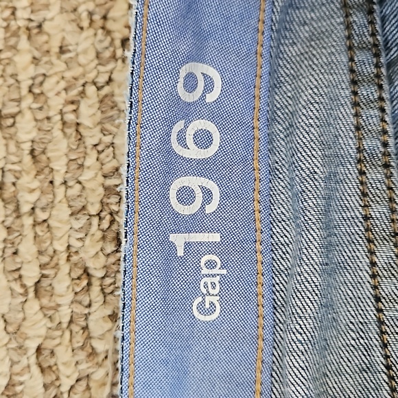 Gap real straight jeans with stitching embellishments, floral, rips holes 26 2 - Picture 3 of 7